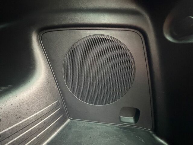 Чорний Хендай іх35, об'ємом двигуна 2 л та пробігом 240 тис. км за 14999 $, фото 17 на Automoto.ua