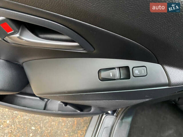 Чорний Хендай іх35, об'ємом двигуна 2 л та пробігом 160 тис. км за 15599 $, фото 53 на Automoto.ua