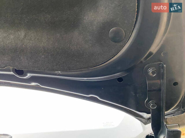 Чорний Хендай іх35, об'ємом двигуна 2 л та пробігом 160 тис. км за 15599 $, фото 129 на Automoto.ua