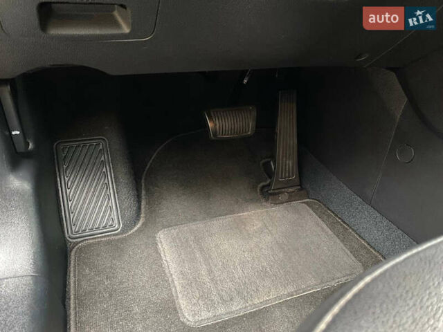 Чорний Хендай іх35, об'ємом двигуна 2 л та пробігом 160 тис. км за 15599 $, фото 45 на Automoto.ua