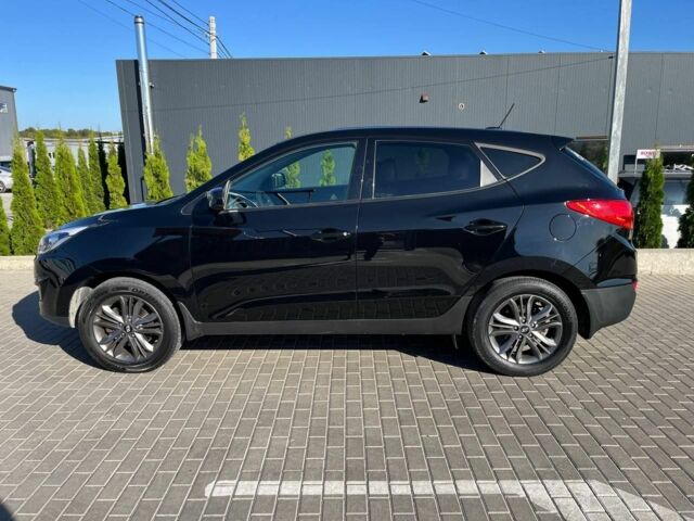 Черный Хендай их35, объемом двигателя 2 л и пробегом 140 тыс. км за 12700 $, фото 6 на Automoto.ua