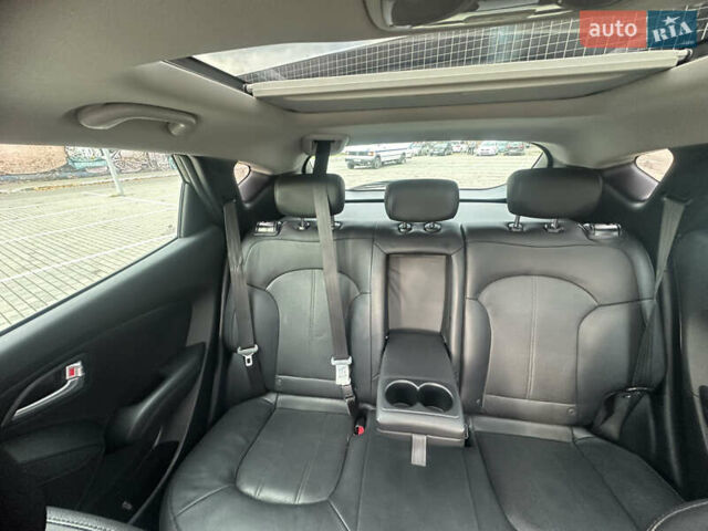 Чорний Хендай іх35, об'ємом двигуна 2 л та пробігом 164 тис. км за 17100 $, фото 31 на Automoto.ua