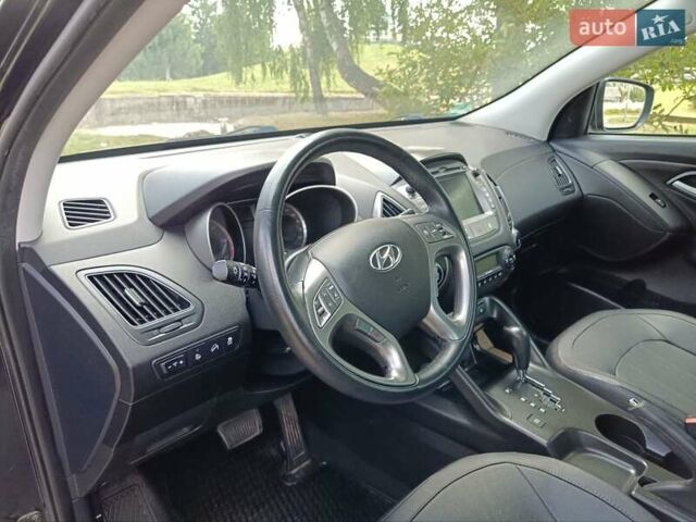 Черный Хендай их35, объемом двигателя 2 л и пробегом 207 тыс. км за 15750 $, фото 40 на Automoto.ua