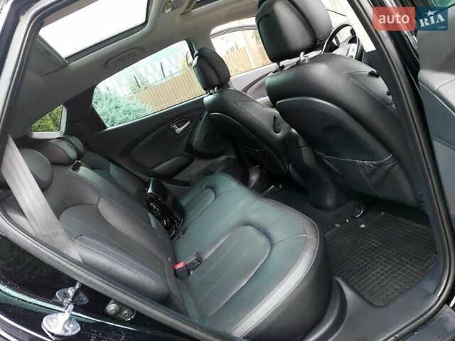 Черный Хендай их35, объемом двигателя 2 л и пробегом 152 тыс. км за 14950 $, фото 37 на Automoto.ua