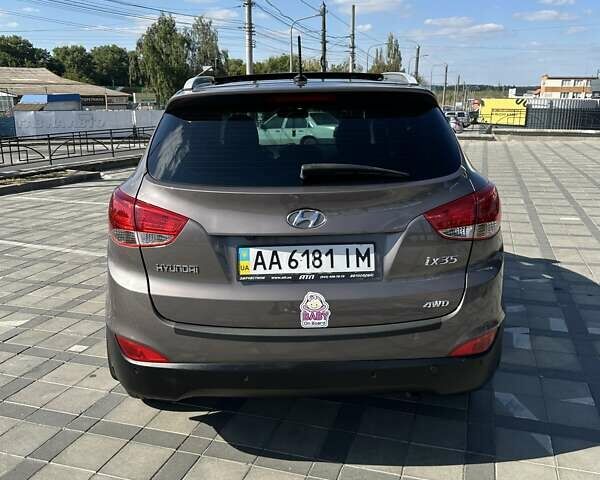 Коричневий Хендай іх35, об'ємом двигуна 2 л та пробігом 164 тис. км за 12500 $, фото 12 на Automoto.ua