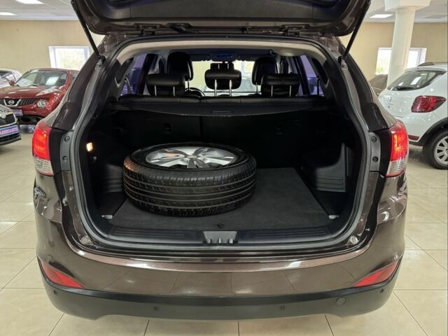 Хендай их35 2011 в Кропивницком (Кировограде) на Automoto.ua Коричневый Хендай их35, объемом двигателя 2 л и пробегом 167 тыс. км за 11900 $, фото 6 на Automoto.ua