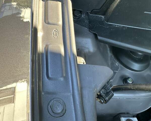 Коричневий Хендай іх35, об'ємом двигуна 2 л та пробігом 164 тис. км за 12500 $, фото 37 на Automoto.ua