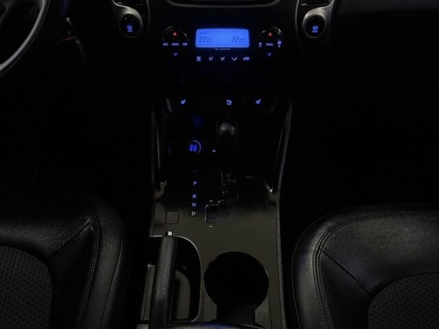 Хендай их35 2011 в Кропивницком (Кировограде) на Automoto.ua Коричневый Хендай их35, объемом двигателя 2 л и пробегом 167 тыс. км за 11900 $, фото 14 на Automoto.ua