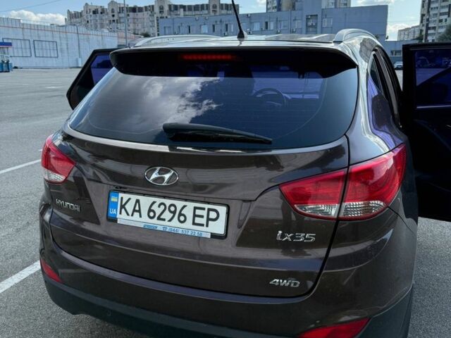 Хендай их35 2011 в Киеве на Automoto.ua Коричневый Хендай их35, объемом двигателя 2 л и пробегом 342 тыс. км за 11000 $, фото 4 на Automoto.ua