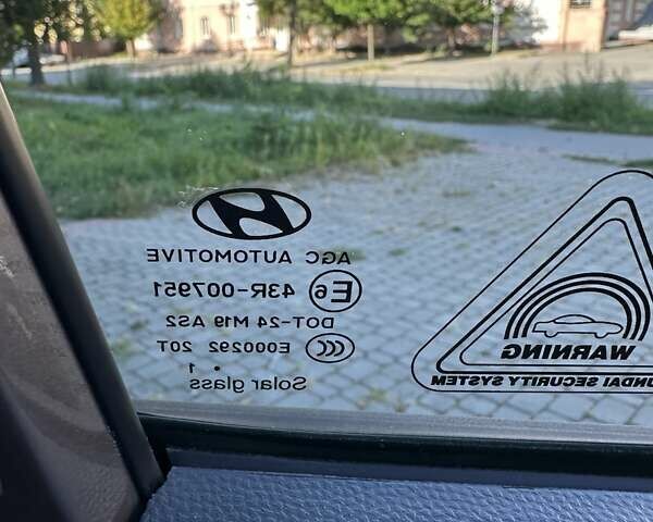 Коричневий Хендай іх35, об'ємом двигуна 2 л та пробігом 164 тис. км за 12500 $, фото 58 на Automoto.ua