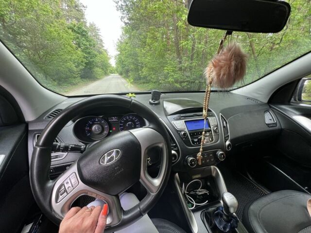 Хендай их35 2011 в Остоге на Automoto.ua Коричневый Хендай их35, объемом двигателя 1.7 л и пробегом 302 тыс. км за 276 $, фото 7 на Automoto.ua