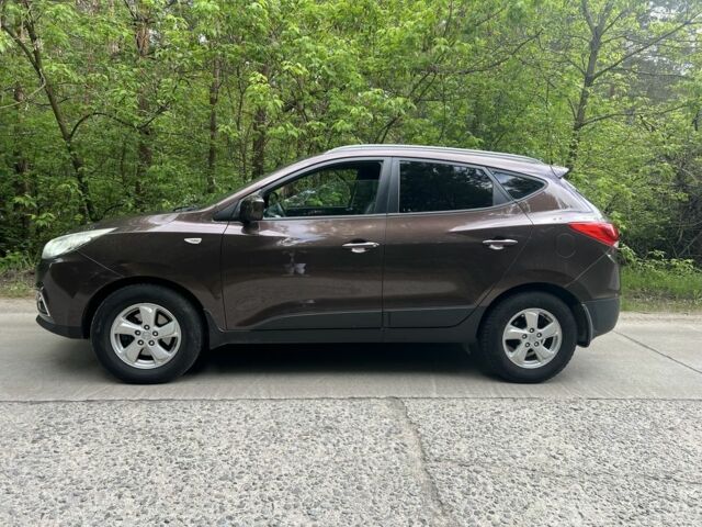 Хендай их35 2011 в Остоге на Automoto.ua Коричневый Хендай их35, объемом двигателя 1.7 л и пробегом 302 тыс. км за 276 $, фото 3 на Automoto.ua