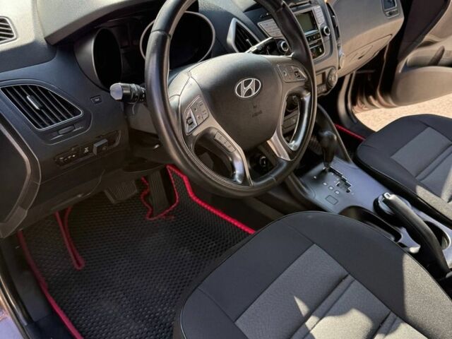 Хендай их35 2011 в Киеве на Automoto.ua Коричневый Хендай их35, объемом двигателя 2 л и пробегом 342 тыс. км за 11000 $, фото 10 на Automoto.ua