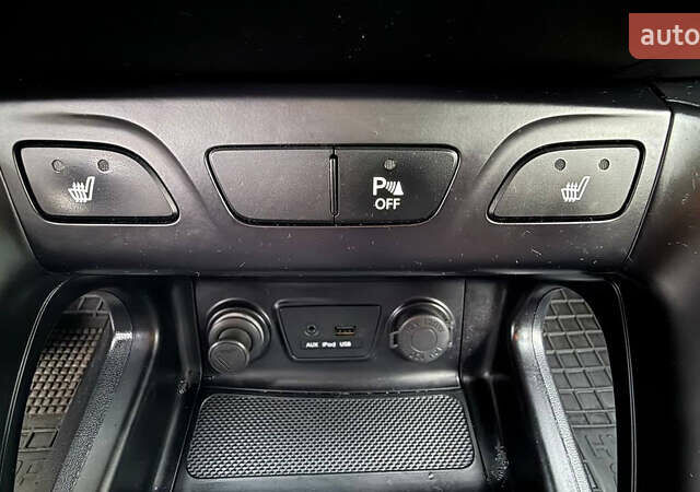 Коричневый Хендай их35, объемом двигателя 2 л и пробегом 216 тыс. км за 13900 $, фото 20 на Automoto.ua