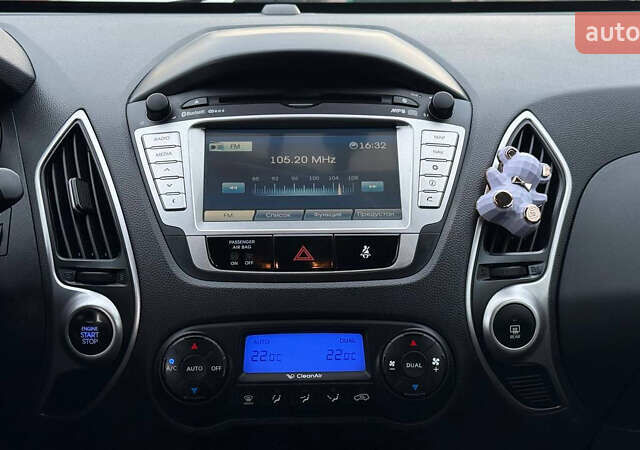 Коричневый Хендай их35, объемом двигателя 2 л и пробегом 216 тыс. км за 13900 $, фото 18 на Automoto.ua