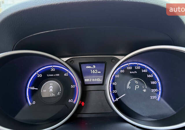 Коричневый Хендай их35, объемом двигателя 2 л и пробегом 216 тыс. км за 13900 $, фото 17 на Automoto.ua