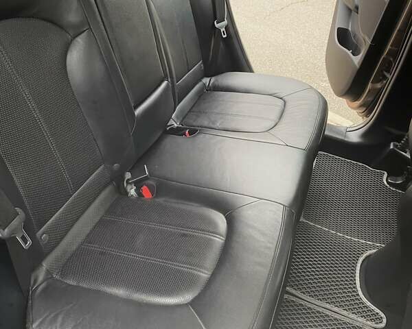 Коричневый Хендай их35, объемом двигателя 2 л и пробегом 63 тыс. км за 16000 $, фото 5 на Automoto.ua