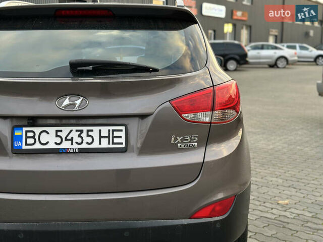 Коричневый Хендай их35, объемом двигателя 1.7 л и пробегом 217 тыс. км за 12499 $, фото 21 на Automoto.ua