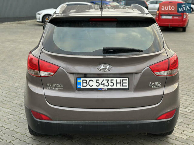 Коричневый Хендай их35, объемом двигателя 1.7 л и пробегом 217 тыс. км за 12499 $, фото 13 на Automoto.ua