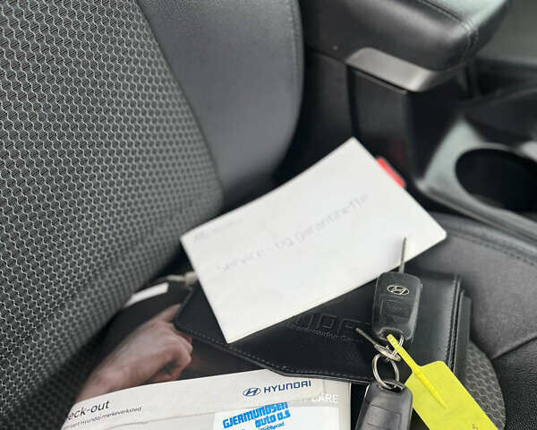 Коричневый Хендай их35, объемом двигателя 0 л и пробегом 193 тыс. км за 6910 $, фото 8 на Automoto.ua