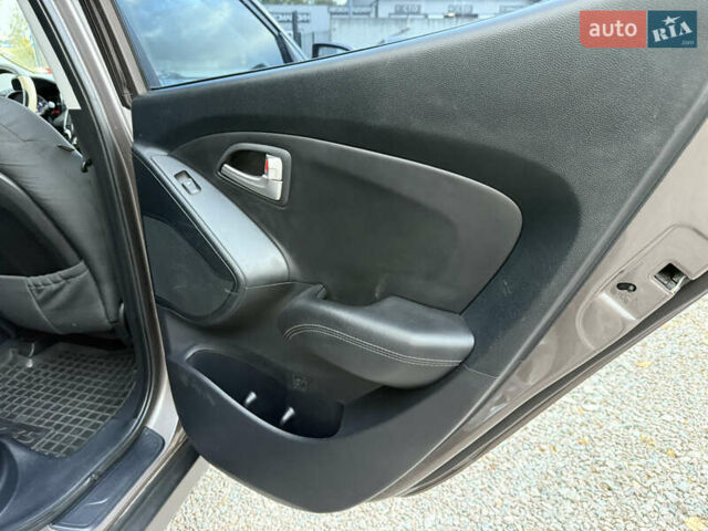 Хендай их35 2013 в Стрые на Automoto.ua Коричневый Хендай их35, объемом двигателя 1.7 л и пробегом 218 тыс. км за 12700 $, фото 52 на Automoto.ua