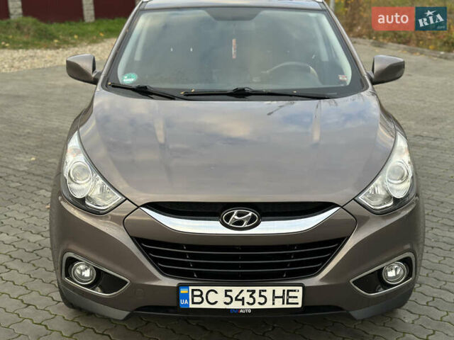 Коричневый Хендай их35, объемом двигателя 1.7 л и пробегом 217 тыс. км за 12499 $, фото 16 на Automoto.ua