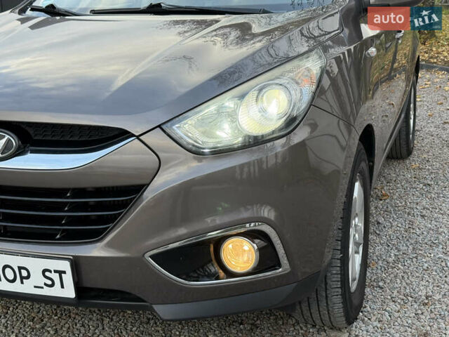 Хендай их35 2013 в Стрые на Automoto.ua Коричневый Хендай их35, объемом двигателя 1.7 л и пробегом 218 тыс. км за 12700 $, фото 27 на Automoto.ua