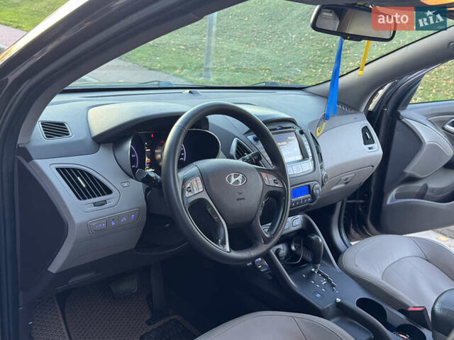 Коричневий Хендай іх35, об'ємом двигуна 2 л та пробігом 176 тис. км за 14500 $, фото 58 на Automoto.ua