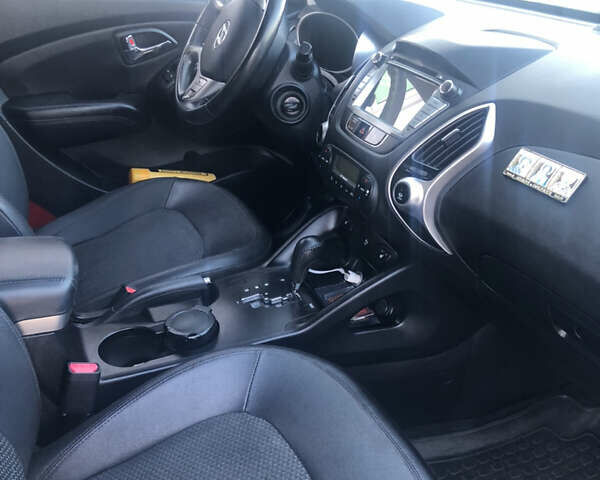 Коричневий Хендай іх35, об'ємом двигуна 2 л та пробігом 191 тис. км за 12500 $, фото 19 на Automoto.ua