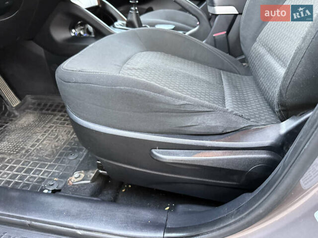 Хендай их35 2013 в Стрые на Automoto.ua Коричневый Хендай их35, объемом двигателя 1.7 л и пробегом 218 тыс. км за 12700 $, фото 35 на Automoto.ua