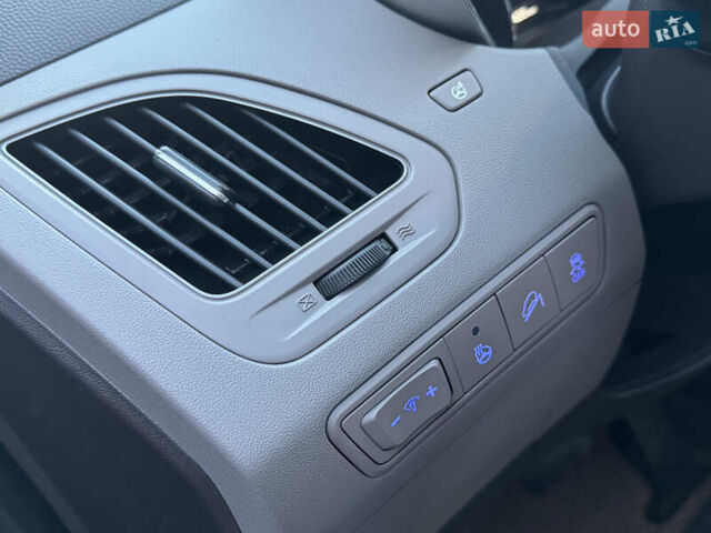 Коричневий Хендай іх35, об'ємом двигуна 2 л та пробігом 176 тис. км за 14500 $, фото 50 на Automoto.ua