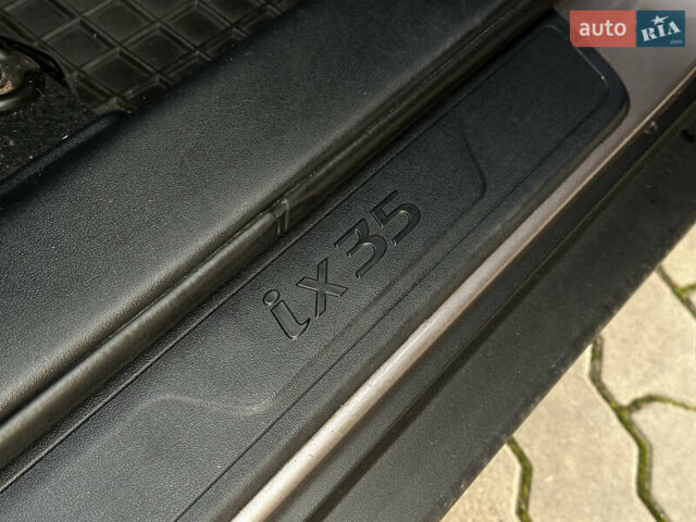 Коричневый Хендай их35, объемом двигателя 1.7 л и пробегом 217 тыс. км за 12499 $, фото 40 на Automoto.ua