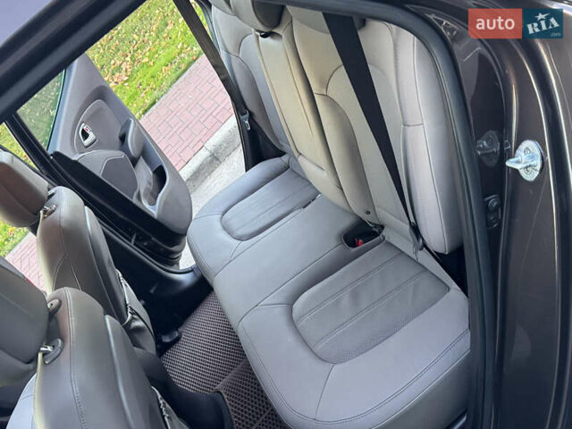 Коричневий Хендай іх35, об'ємом двигуна 2 л та пробігом 176 тис. км за 14500 $, фото 54 на Automoto.ua