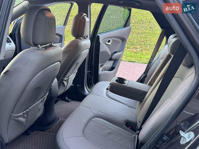 Коричневий Хендай іх35, об'ємом двигуна 2 л та пробігом 176 тис. км за 14500 $, фото 55 на Automoto.ua