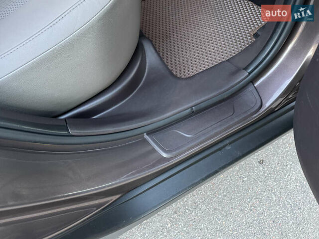 Коричневий Хендай іх35, об'ємом двигуна 2 л та пробігом 176 тис. км за 14500 $, фото 37 на Automoto.ua