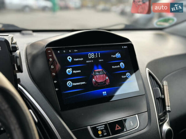 Коричневый Хендай их35, объемом двигателя 1.7 л и пробегом 217 тыс. км за 12499 $, фото 29 на Automoto.ua