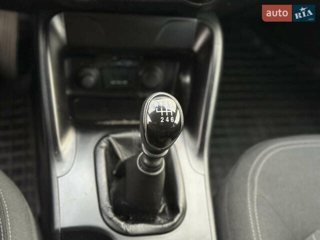 Коричневый Хендай их35, объемом двигателя 1.7 л и пробегом 217 тыс. км за 12499 $, фото 31 на Automoto.ua
