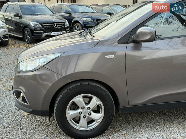 Хендай их35 2013 в Стрые на Automoto.ua Коричневый Хендай их35, объемом двигателя 1.7 л и пробегом 218 тыс. км за 12700 $, фото 4 на Automoto.ua