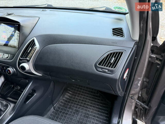 Хендай их35 2013 в Стрые на Automoto.ua Коричневый Хендай их35, объемом двигателя 1.7 л и пробегом 218 тыс. км за 12700 $, фото 57 на Automoto.ua