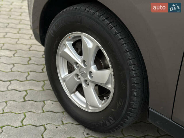 Коричневый Хендай их35, объемом двигателя 1.7 л и пробегом 217 тыс. км за 12499 $, фото 23 на Automoto.ua