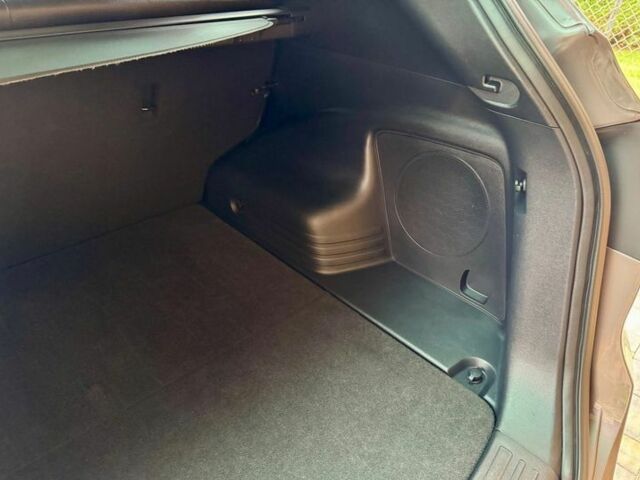 Коричневый Хендай их35, объемом двигателя 1.6 л и пробегом 144 тыс. км за 8800 $, фото 10 на Automoto.ua