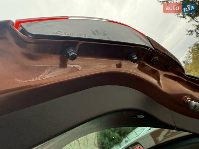 Коричневий Хендай іх35, об'ємом двигуна 2 л та пробігом 211 тис. км за 17400 $, фото 60 на Automoto.ua
