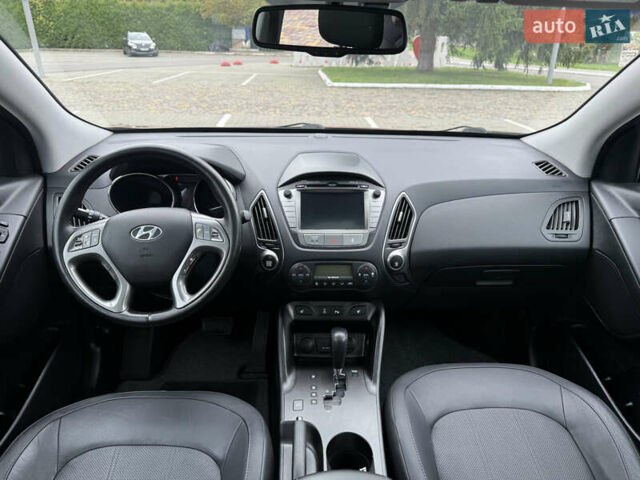 Коричневий Хендай іх35, об'ємом двигуна 2 л та пробігом 211 тис. км за 17400 $, фото 90 на Automoto.ua