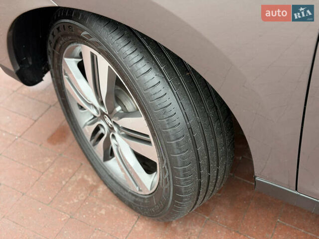 Коричневий Хендай іх35, об'ємом двигуна 2 л та пробігом 230 тис. км за 14300 $, фото 55 на Automoto.ua