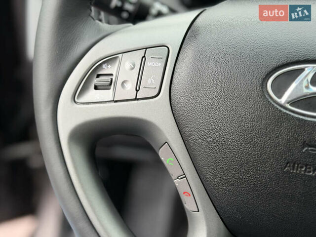 Коричневий Хендай іх35, об'ємом двигуна 2 л та пробігом 230 тис. км за 14300 $, фото 38 на Automoto.ua