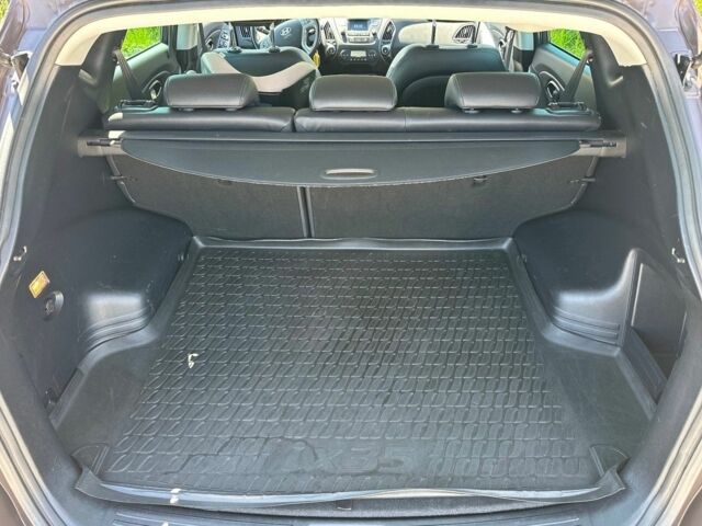 Хендай их35 2014 в Одессе на Automoto.ua Коричневый Хендай их35, объемом двигателя 2 л и пробегом 181 тыс. км за 8400 $, фото 17 на Automoto.ua