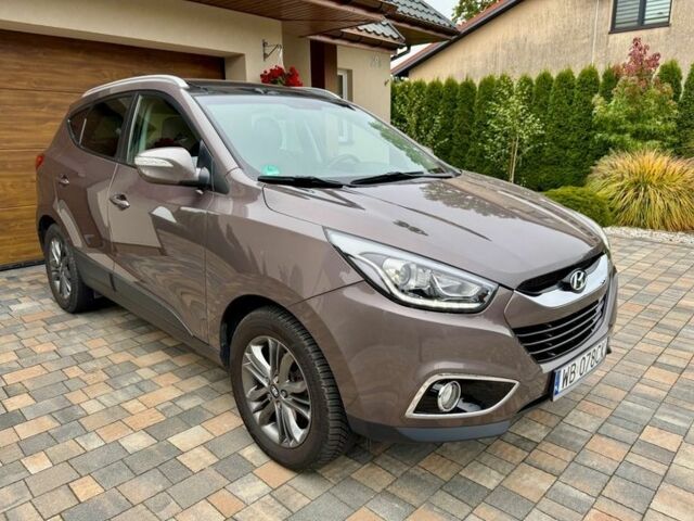 Коричневый Хендай их35, объемом двигателя 1.6 л и пробегом 144 тыс. км за 8800 $, фото 7 на Automoto.ua