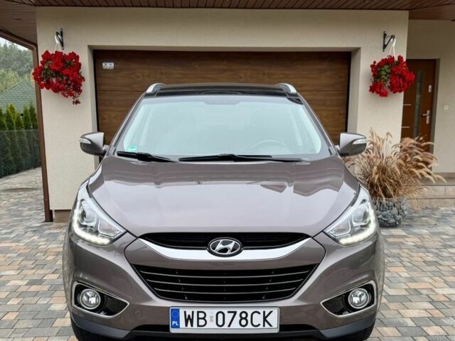 Коричневый Хендай их35, объемом двигателя 1.6 л и пробегом 144 тыс. км за 8800 $, фото 2 на Automoto.ua