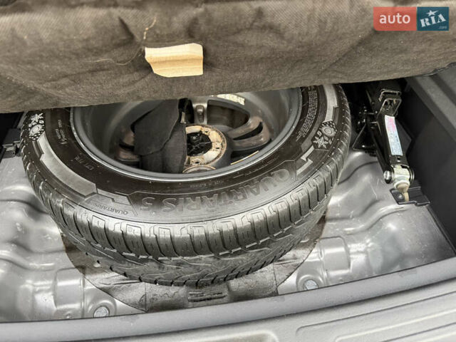 Коричневий Хендай іх35, об'ємом двигуна 2 л та пробігом 230 тис. км за 15300 $, фото 36 на Automoto.ua