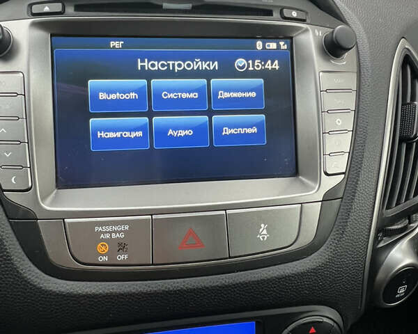 Коричневый Хендай их35, объемом двигателя 2 л и пробегом 223 тыс. км за 14500 $, фото 21 на Automoto.ua